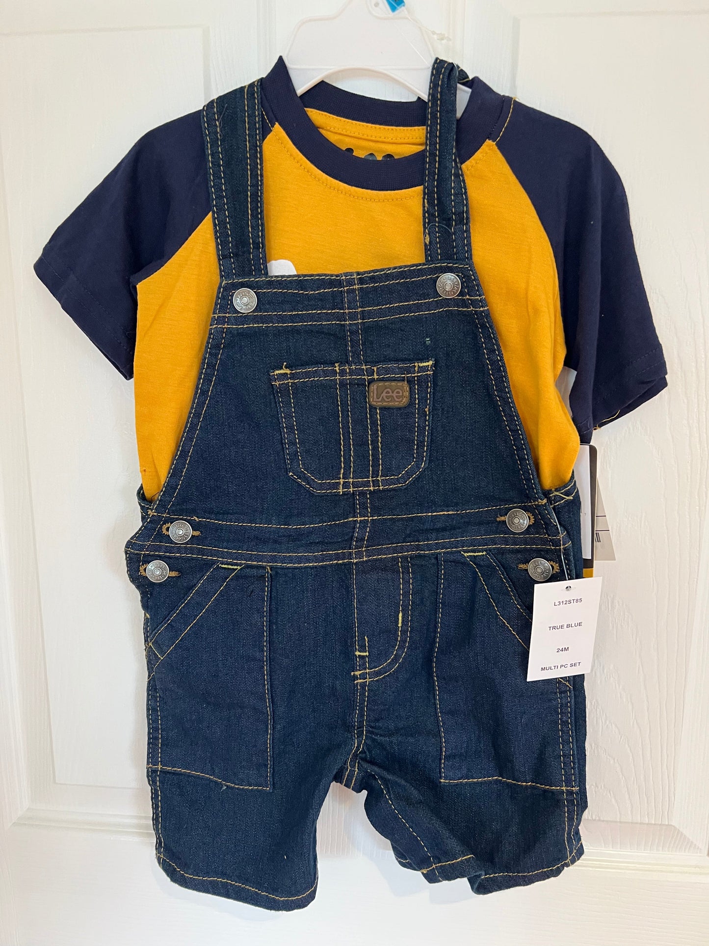 Lee Overalls & T Shirt